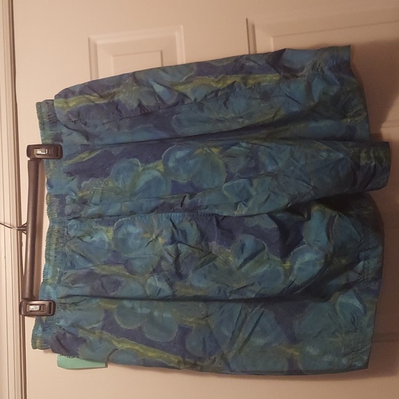 Men's Perry Ellis America swim trunks - Picture 4 of 6